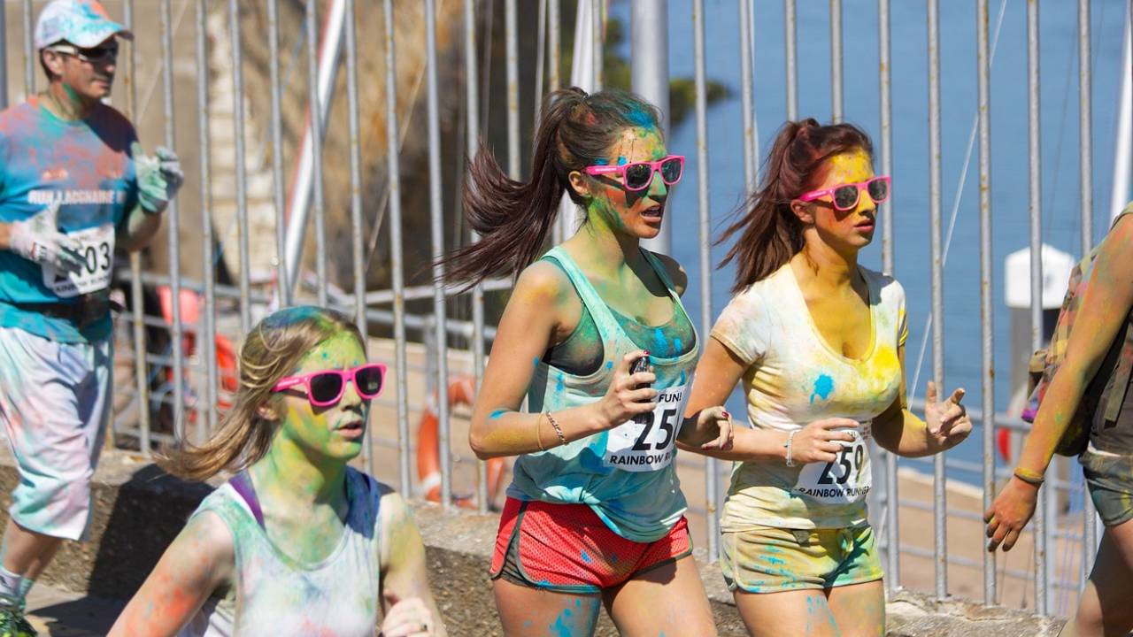 Loughborough students running at rainbow run