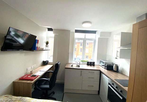 Leicester student Accommodation for Renaissance House: Standard Studios for students