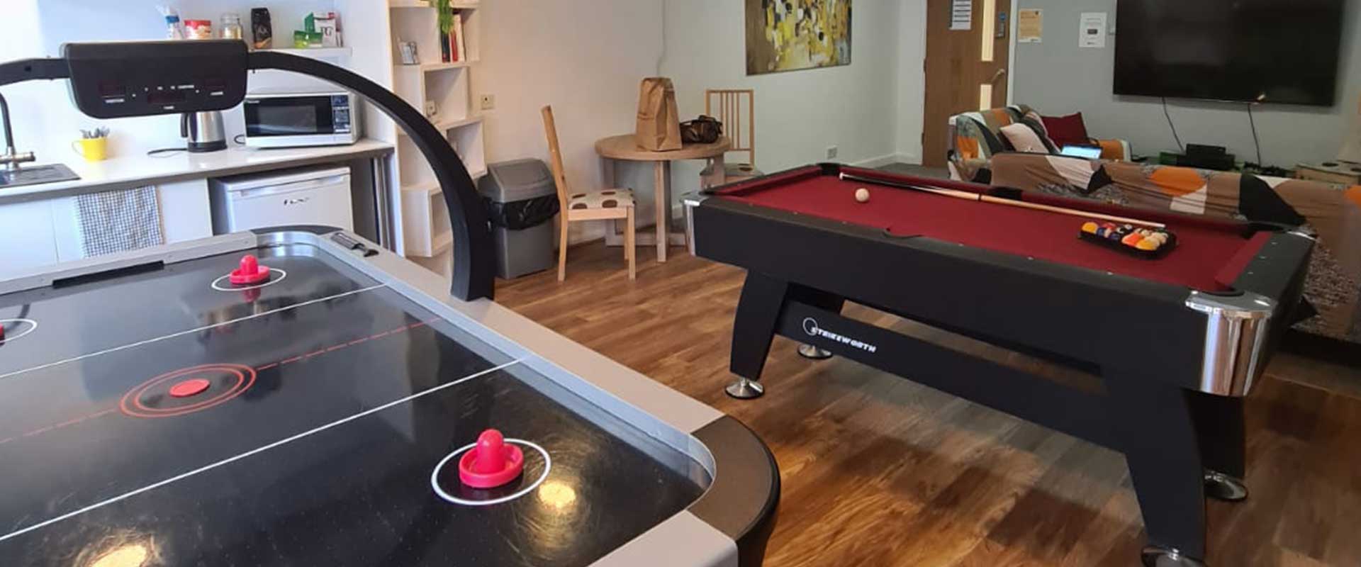 Kingfisher Halls Loughborough student accommodation - Take a break in our common room with games and movies