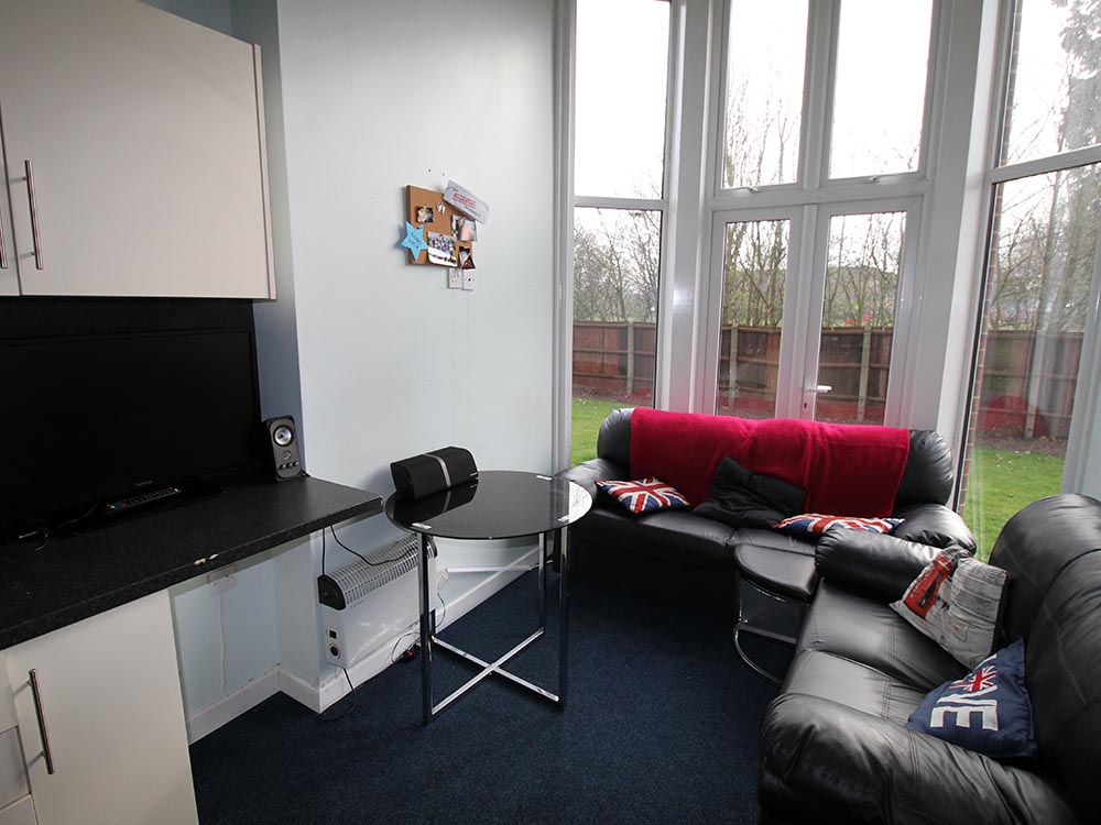 Radmoor House Student Accommodation in Loughborough - Quality en-suite rooms