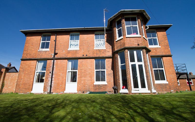 Radmoor House Student Accommodation in Loughborough - Quality en-suite rooms