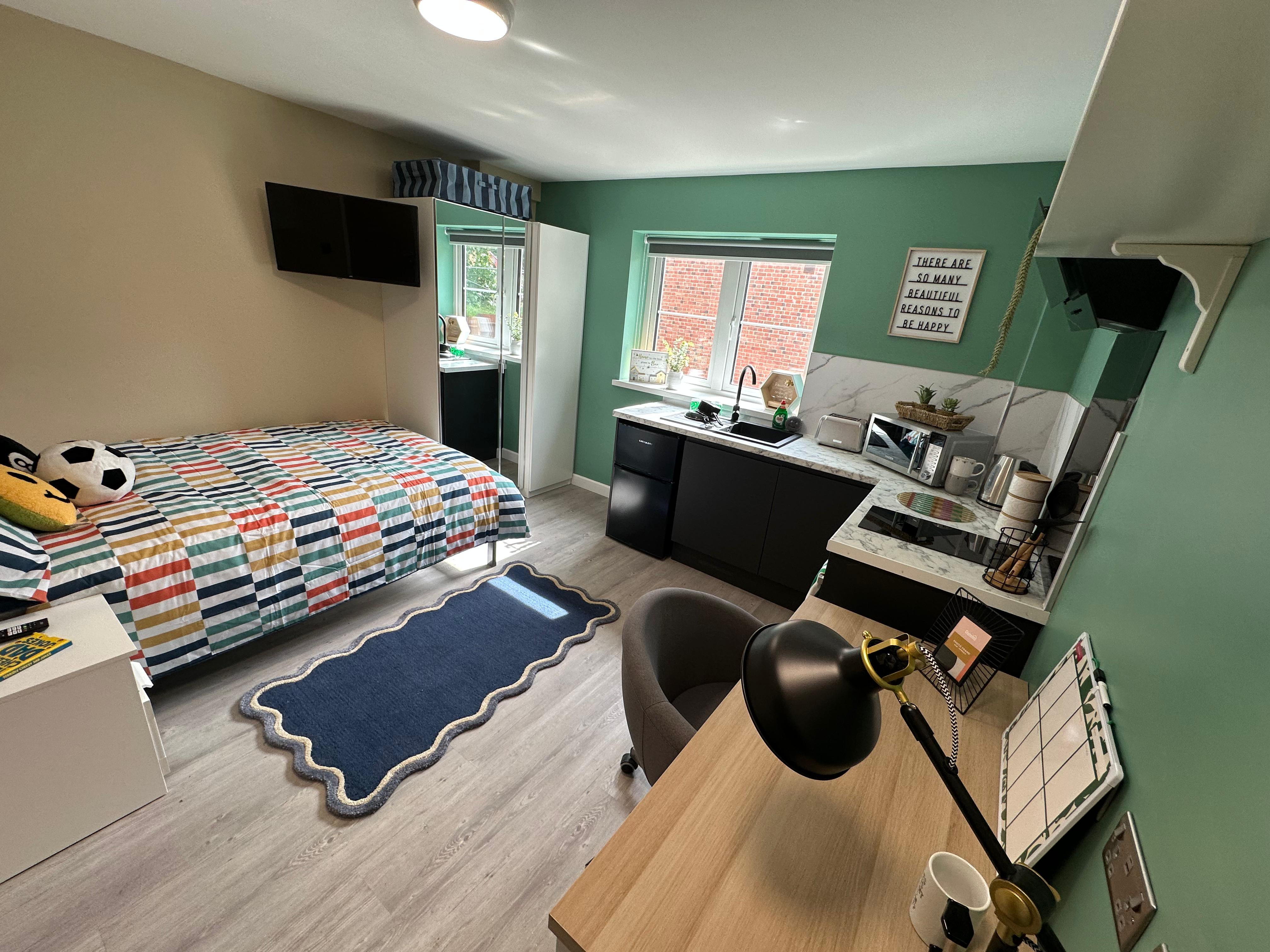 Loughborough Student Accommodation - Radmoor house: Superior studio
