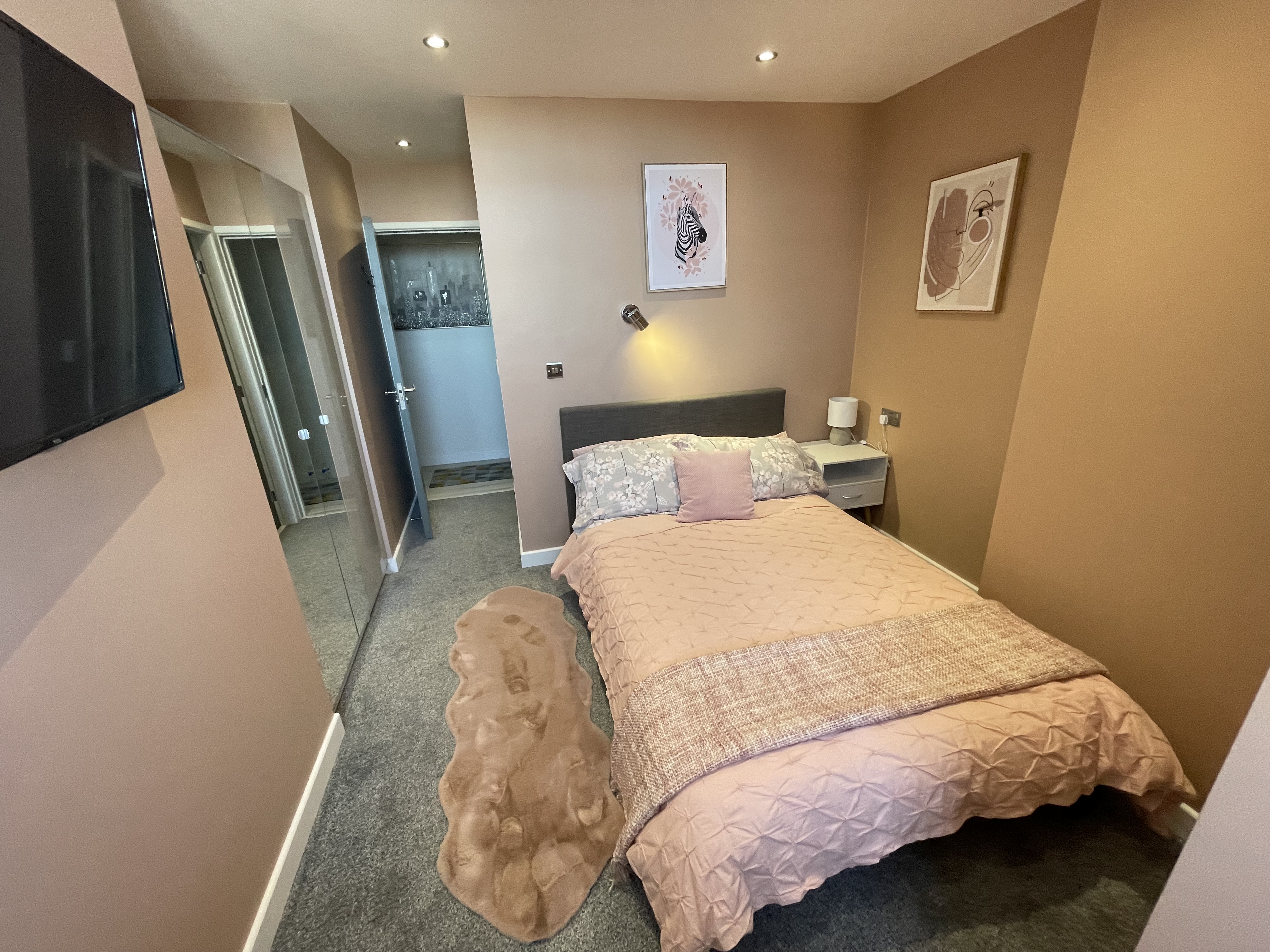 Leicester student accommodation Gym with free weights