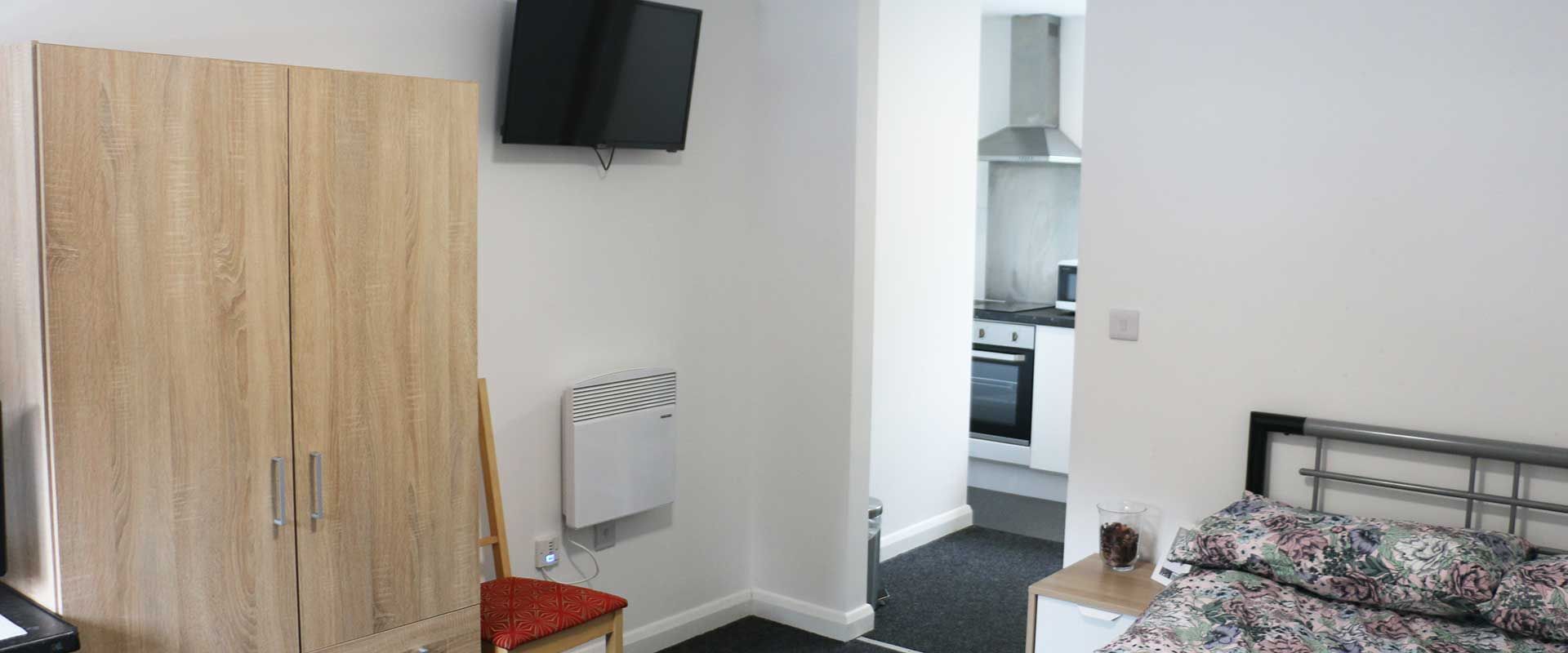 Forest Rise Loughborough Accommodation - Stylish rooms that come with flat screen TVs