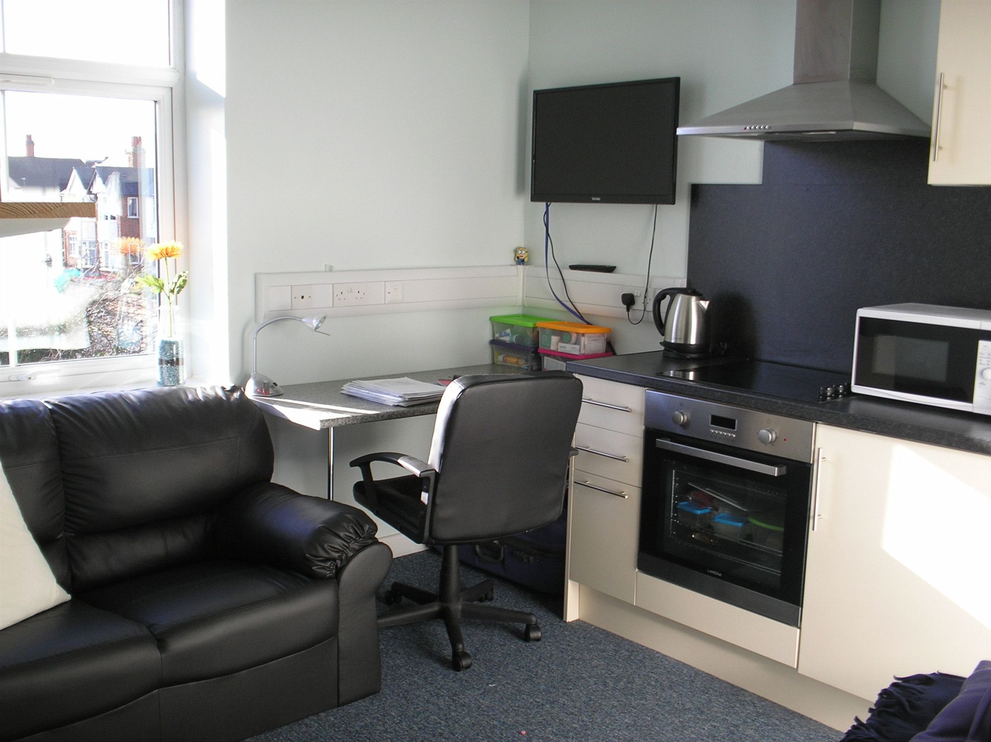 Radmoor House Student Accommodation in Loughborough - Quality en-suite rooms
